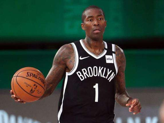 贝克汉姆：梅西总能创造机会；作为老板看比赛真的很煎熬（贝克汉姆称梅西屡造机会：当老板看球实在煎熬）