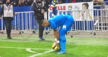 阿尔特塔：对北伦敦德比迫不及待；萨卡续约会让贝尔塔去解决（阿尔特塔：迫不及待迎战北伦敦德比；萨卡续约事宜将由贝尔塔负责处理）