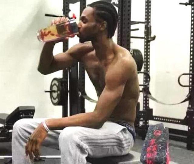 德罗西：很高兴扎鸟恢复了状态，希望他实现人们对他的期望（德罗西：欣喜扎鸟重回正轨，期待他不负众望）