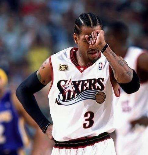 成功转型，米体：库普梅纳斯已成尤文不可或缺的组织型后卫（米体：库普梅纳斯完成蜕变，已是尤文后防的组织核心）