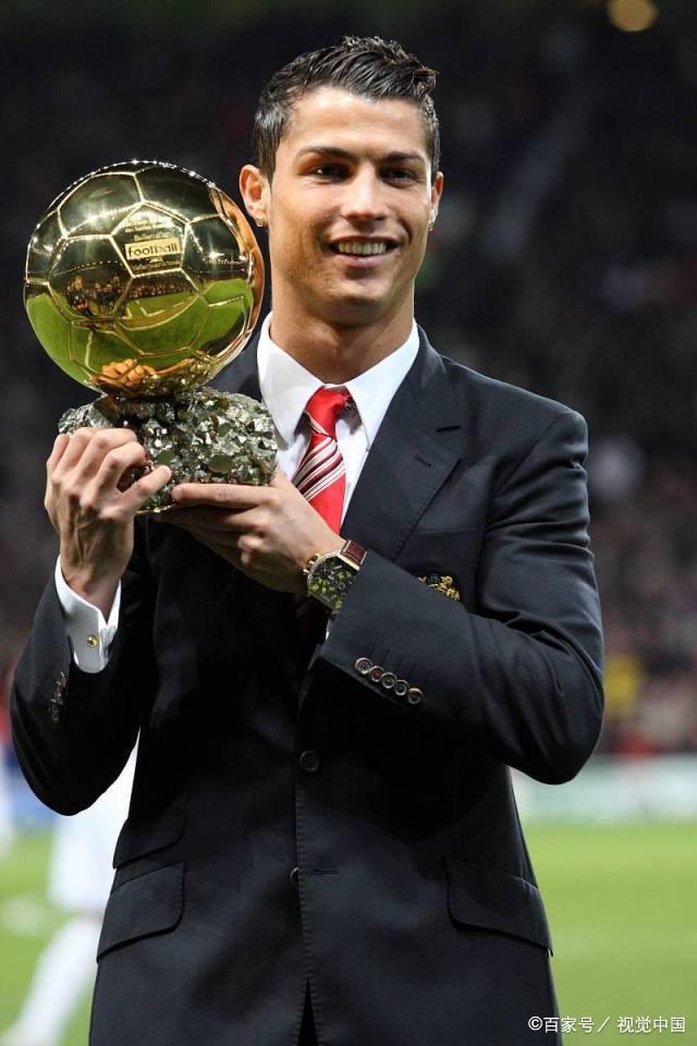 本轮欧冠最佳阵容：姆巴佩、维蒂尼亚领衔，赖斯、库库在列（欧冠本轮最佳阵容出炉：姆巴佩、维蒂尼亚领衔，赖斯与库库入选）