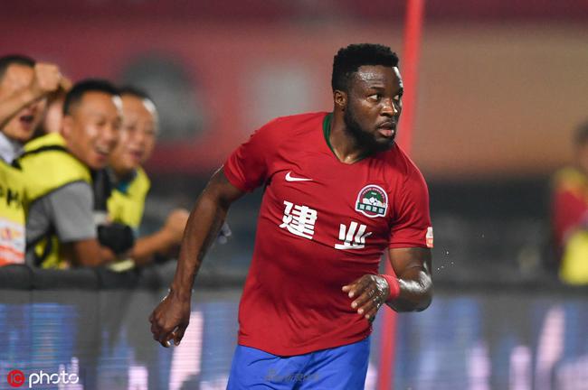 自苏牙以来，斯韦德贝里是首位西甲对皇马连续三场破门的外援（苏亚雷斯之后，斯韦德贝里成西甲首位对皇马连续三场破门的外援）