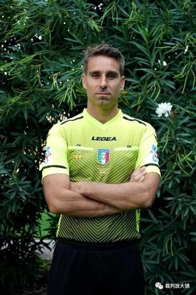 足坛的特殊玄学，赛前摸奖杯的后果有多严重？（足坛神秘禁忌：赛前触碰奖杯要付出多大代价？）